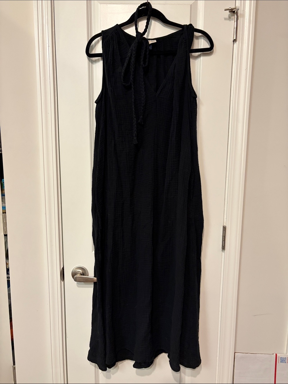 Women's Black Sleeveless Maxi Dress with Toe Belt